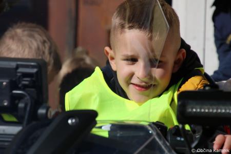 Tudi otroci kamniških šol in vrtcev so bili danes trajnostno povezavi  (103)